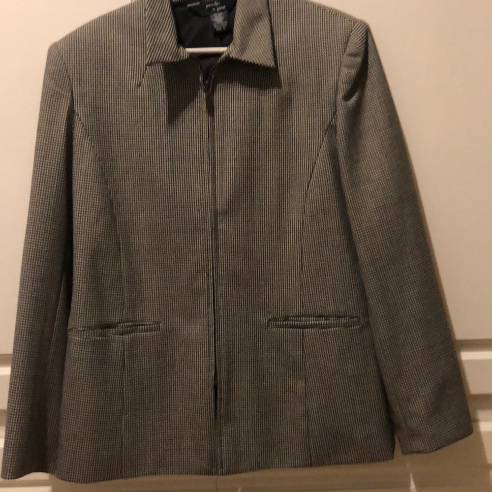 Ladies dress jacket